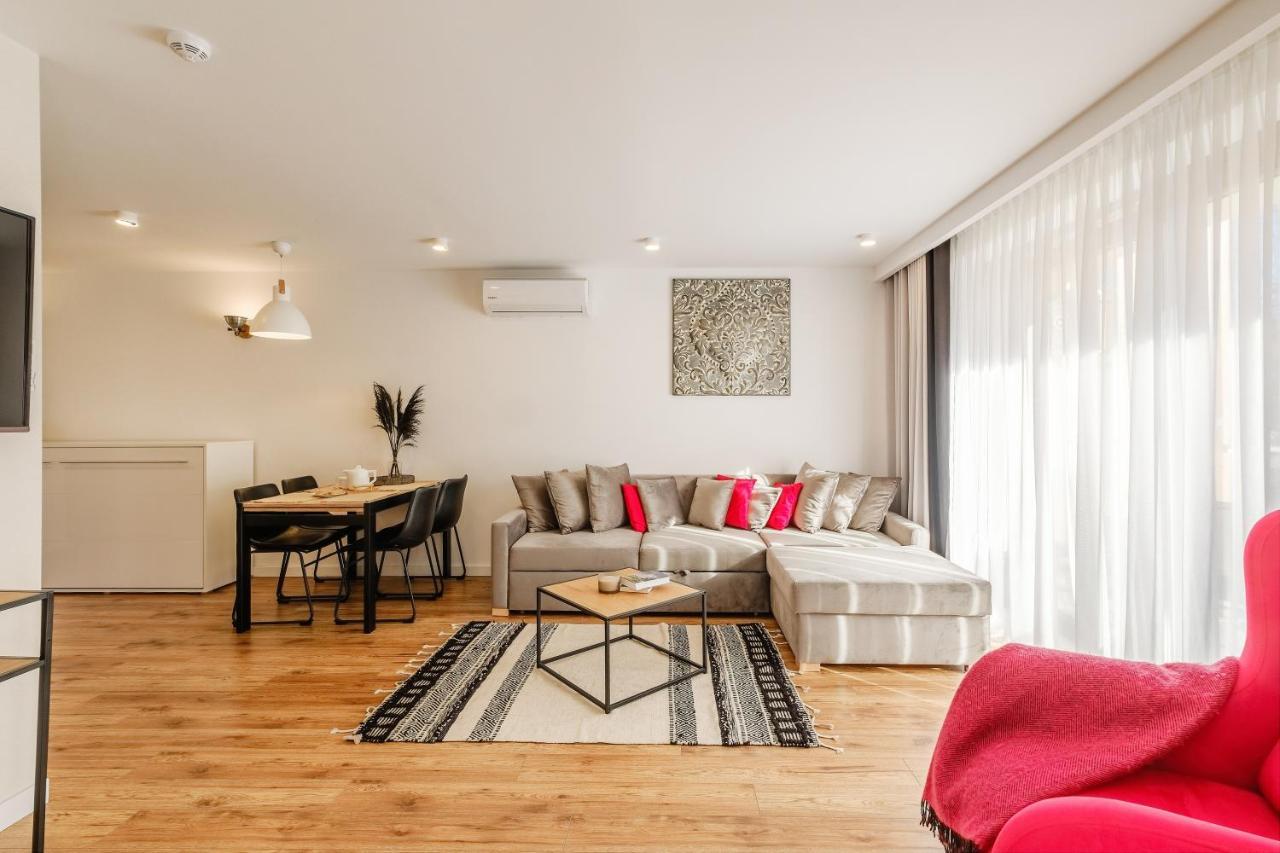 זקופאנה Rezydencja Ornak 5 - Stylowe Apartamenty Z Balkonami I Jacuzzi, 5 Min Pieszo Do Krupowek, Izby Podhalanskie מראה חיצוני תמונה