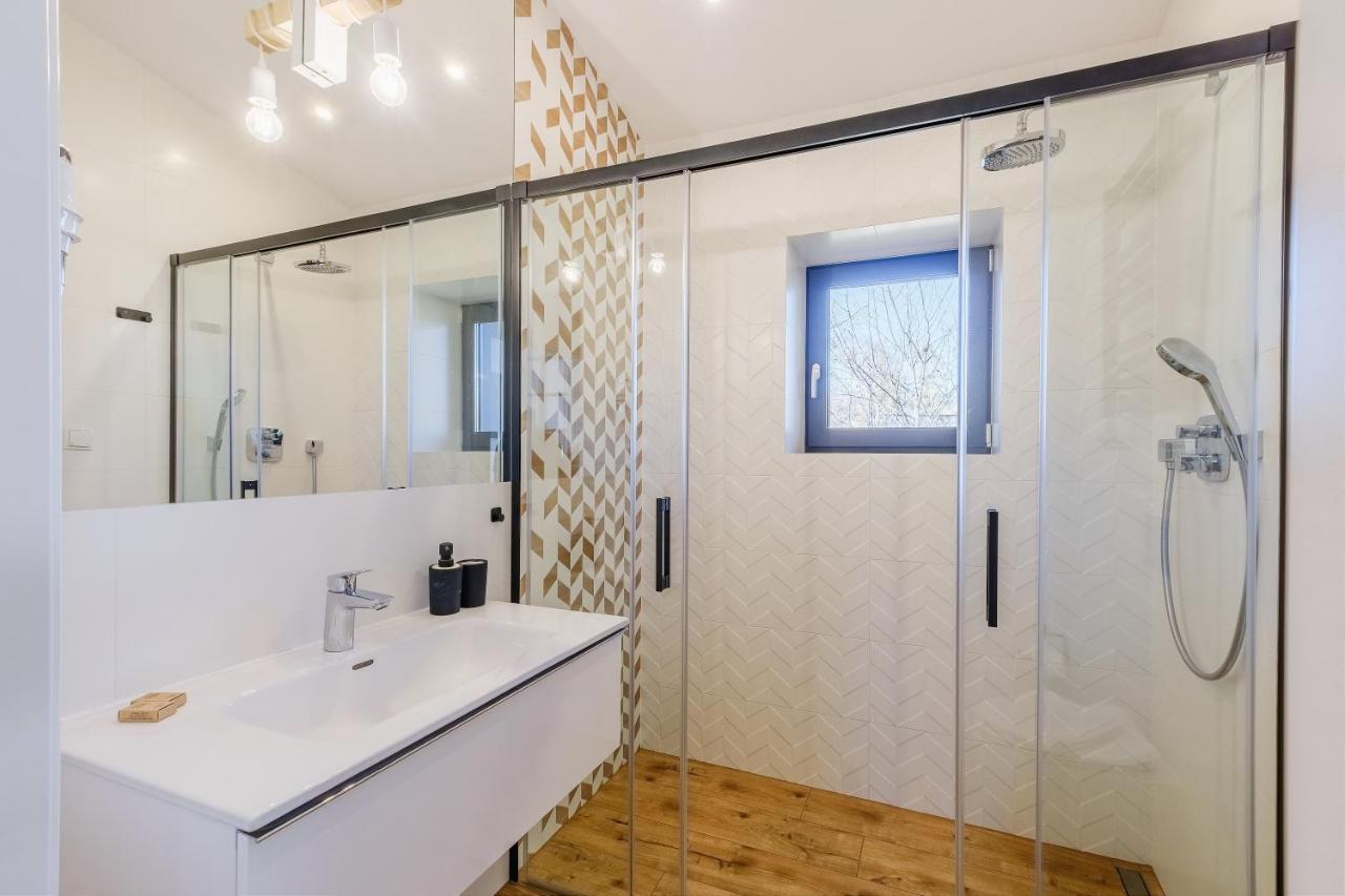 זקופאנה Rezydencja Ornak 5 - Stylowe Apartamenty Z Balkonami I Jacuzzi, 5 Min Pieszo Do Krupowek, Izby Podhalanskie מראה חיצוני תמונה