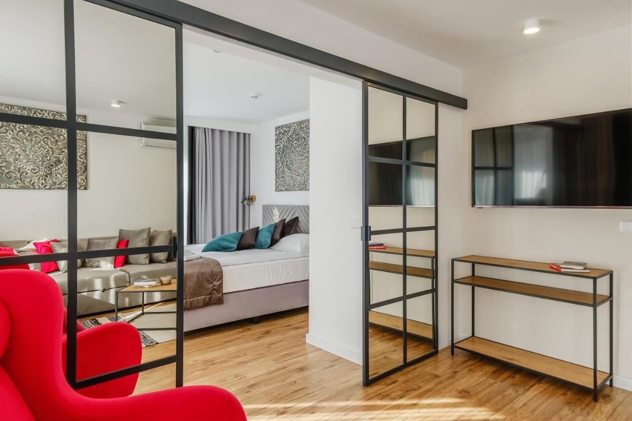 זקופאנה Rezydencja Ornak 5 - Stylowe Apartamenty Z Balkonami I Jacuzzi, 5 Min Pieszo Do Krupowek, Izby Podhalanskie מראה חיצוני תמונה
