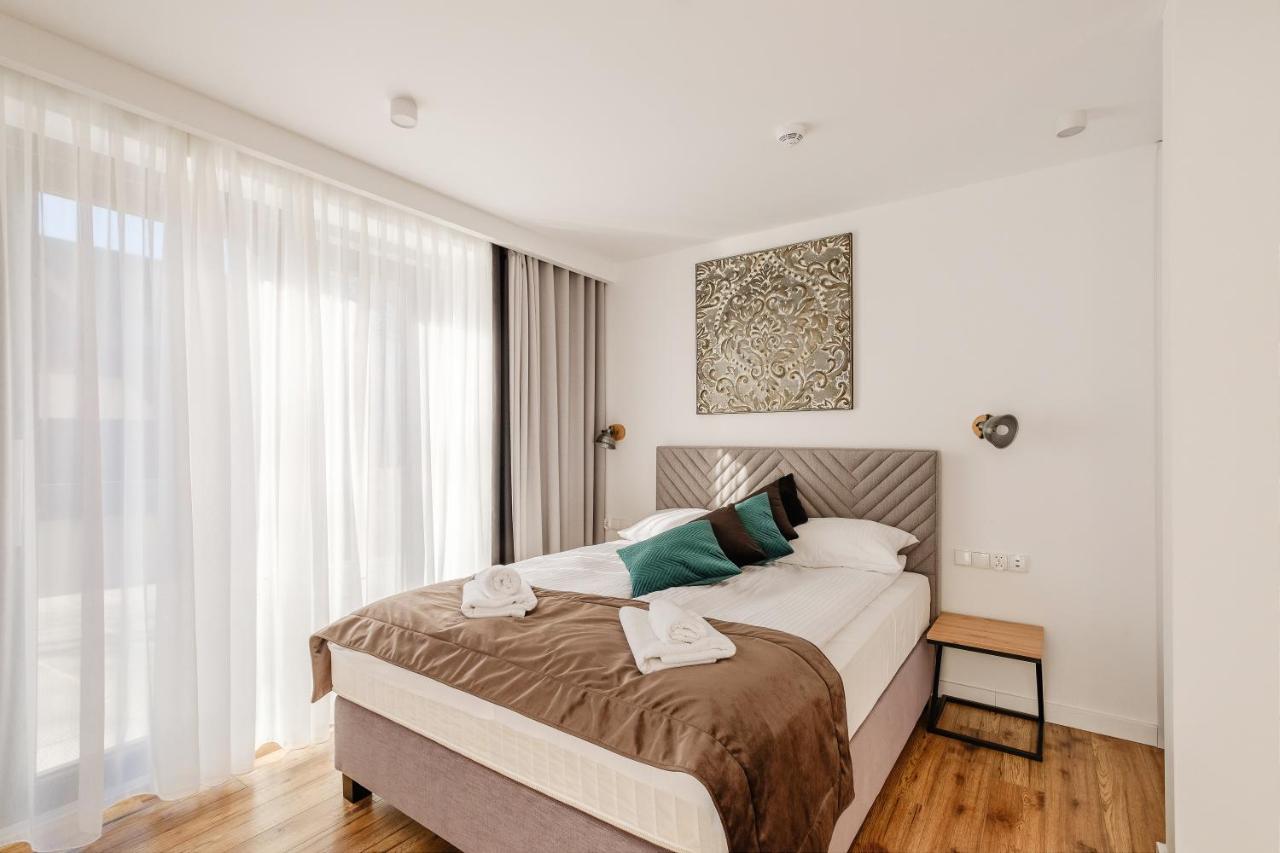 זקופאנה Rezydencja Ornak 5 - Stylowe Apartamenty Z Balkonami I Jacuzzi, 5 Min Pieszo Do Krupowek, Izby Podhalanskie מראה חיצוני תמונה