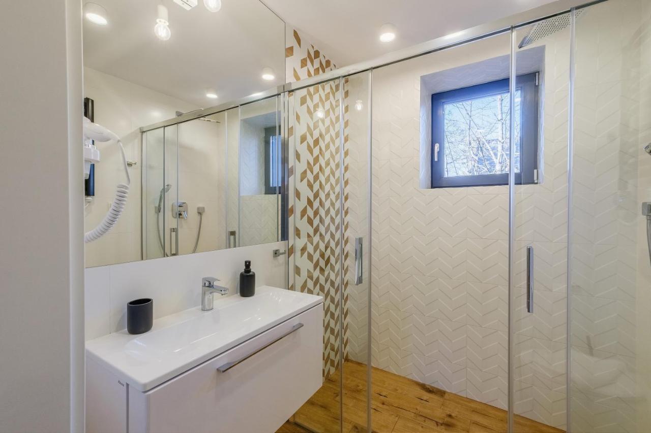 זקופאנה Rezydencja Ornak 5 - Stylowe Apartamenty Z Balkonami I Jacuzzi, 5 Min Pieszo Do Krupowek, Izby Podhalanskie מראה חיצוני תמונה