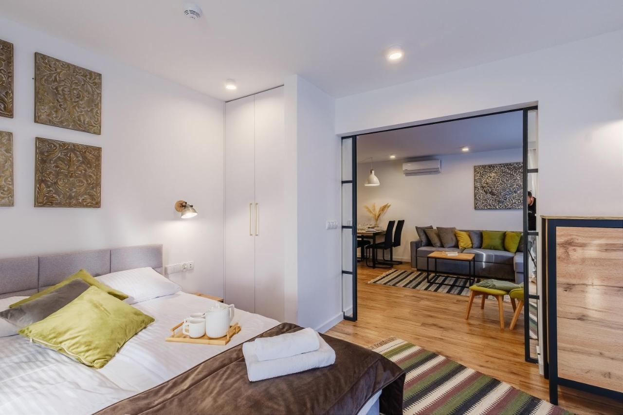 זקופאנה Rezydencja Ornak 5 - Stylowe Apartamenty Z Balkonami I Jacuzzi, 5 Min Pieszo Do Krupowek, Izby Podhalanskie מראה חיצוני תמונה