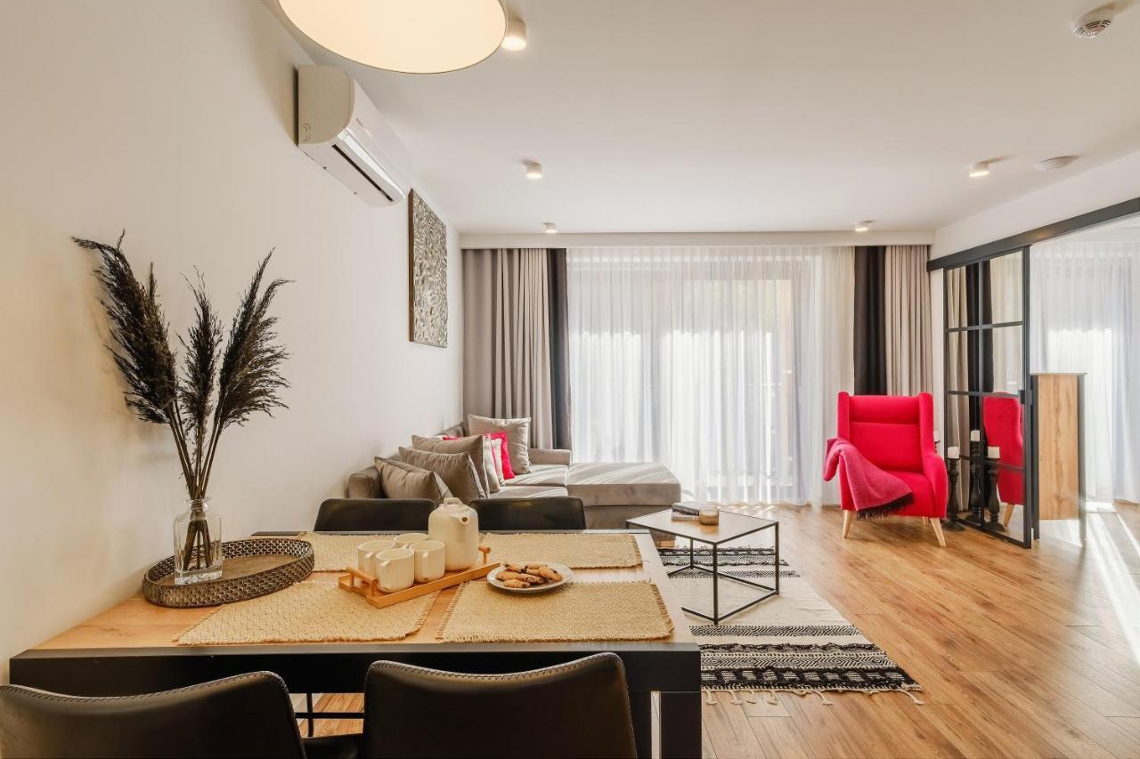 זקופאנה Rezydencja Ornak 5 - Stylowe Apartamenty Z Balkonami I Jacuzzi, 5 Min Pieszo Do Krupowek, Izby Podhalanskie מראה חיצוני תמונה