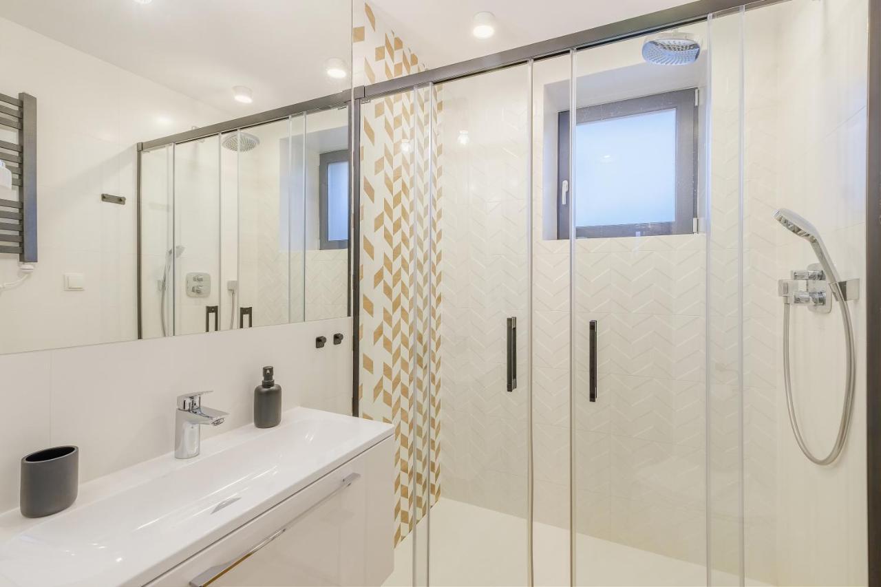 זקופאנה Rezydencja Ornak 5 - Stylowe Apartamenty Z Balkonami I Jacuzzi, 5 Min Pieszo Do Krupowek, Izby Podhalanskie מראה חיצוני תמונה