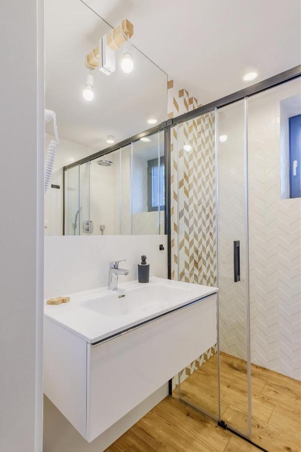 זקופאנה Rezydencja Ornak 5 - Stylowe Apartamenty Z Balkonami I Jacuzzi, 5 Min Pieszo Do Krupowek, Izby Podhalanskie מראה חיצוני תמונה